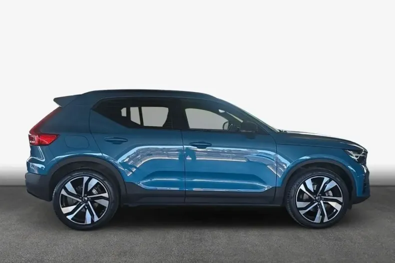 Volvo XC40 din 2023 cu 31.903 km - oferta VOL259024 - foto 4
