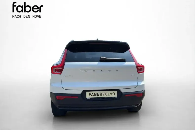 Volvo XC40 din 2023 cu 42.060 km - oferta VOL259026 - foto 5