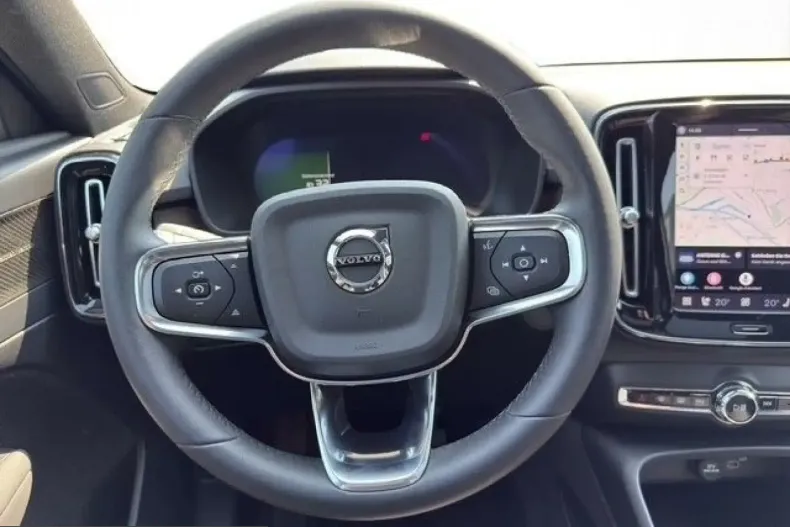 Volvo XC40 din 2023 cu 42.060 km - oferta VOL259026 - foto 15