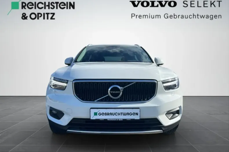 Volvo XC40 din 2023 cu 45.050 km - oferta VOL259027 - foto 2