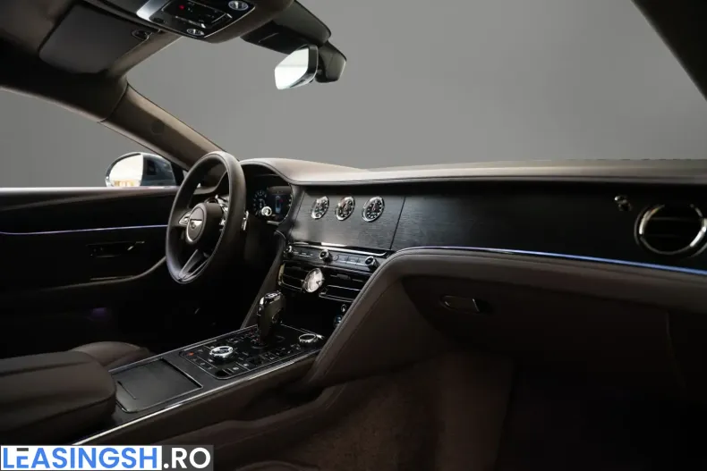 Bentley Flying Spur din 2025 cu 9.600 km - oferta BEN259042 - foto 9