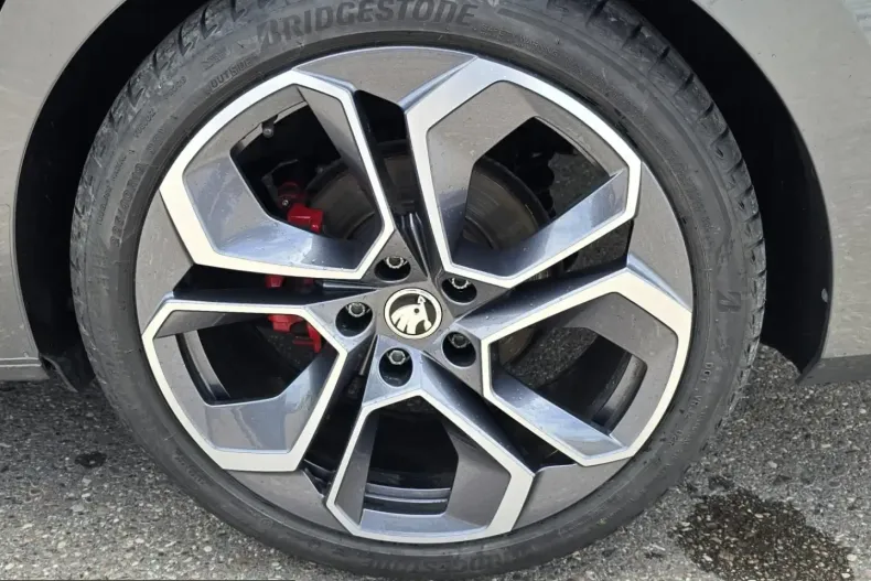 Skoda Octavia din 2023 cu 29.255 km - oferta SKO259044 - foto 8