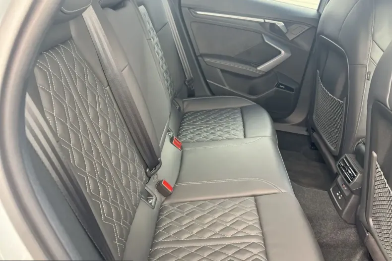 Audi A3 din 2025 cu 25.000 km - oferta AUD259045 - foto 8