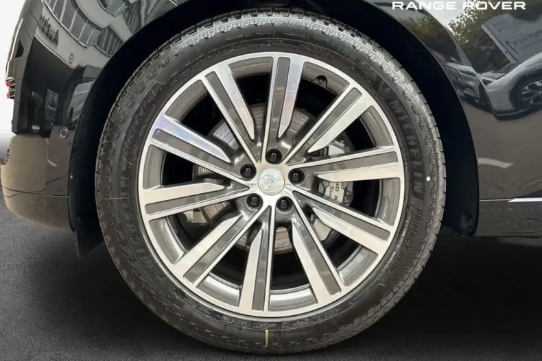 Land Rover Range Rover din 2025 cu 16.527 km - oferta LAN259047 - foto 9