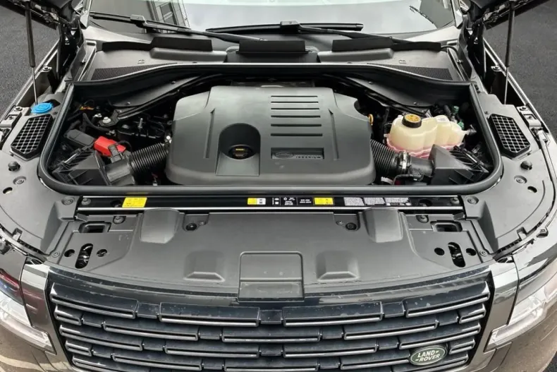 Land Rover Range Rover din 2025 cu 16.527 km - oferta LAN259047 - foto 10