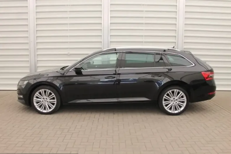 Skoda Superb din 2022 cu 72.067 km - oferta SKO259048 - foto 4