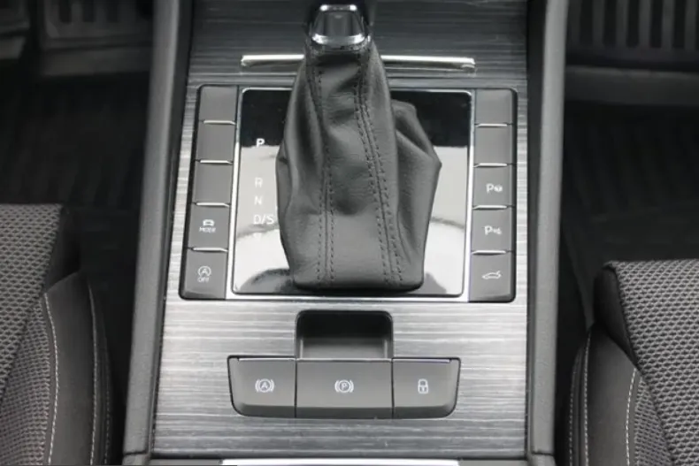 Skoda Superb din 2022 cu 72.067 km - oferta SKO259048 - foto 27