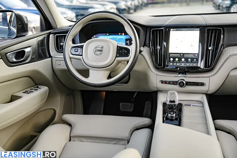 Volvo XC60 din 2022 cu 59.700 km - oferta VOL259052 - foto 2