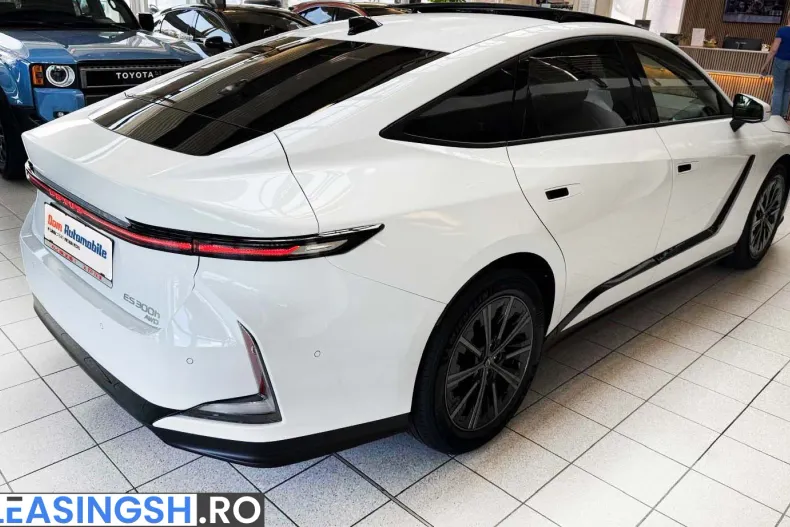 Lexus ES din 2026 cu 11 km - oferta LEX259057 - foto 7