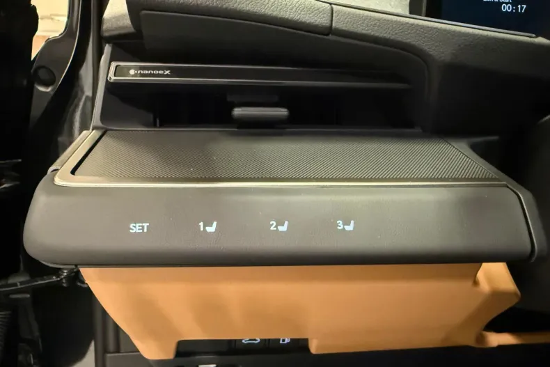 Lexus ES din 2026 cu 11 km - oferta LEX259059 - foto 26