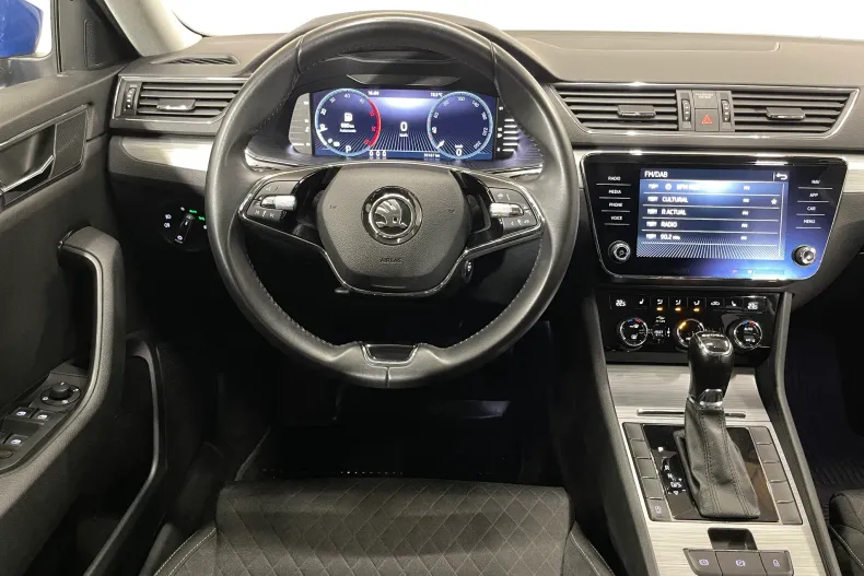 Skoda Superb din 2023 cu 35.167 km - oferta SKO259067 - foto 6