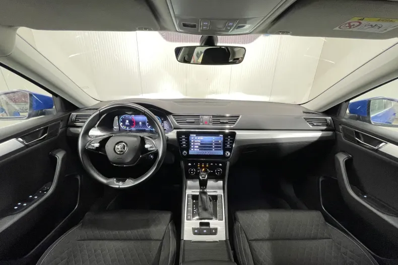 Skoda Superb din 2023 cu 35.167 km - oferta SKO259067 - foto 7