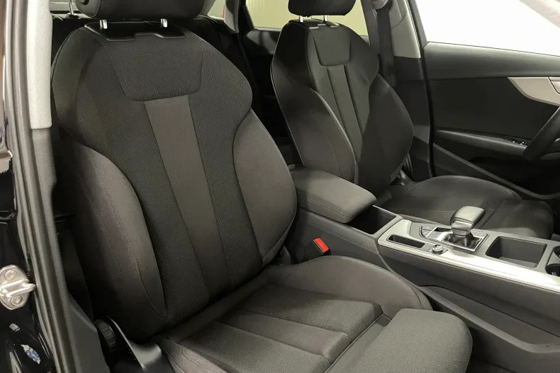 Audi A4 din 2022 cu 63.994 km - oferta AUD259070 - foto 9