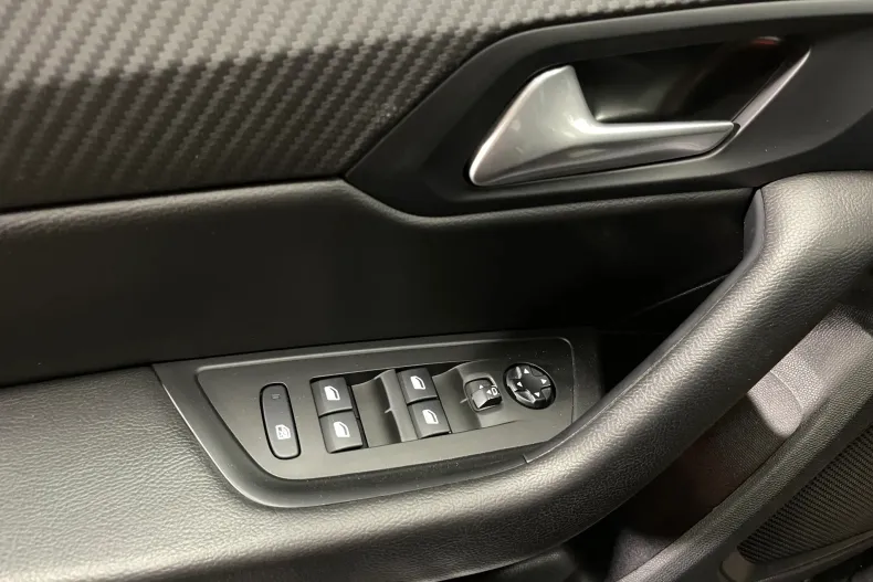 Peugeot 508 din 2021 cu 130.630 km - oferta PEU259073 - foto 24