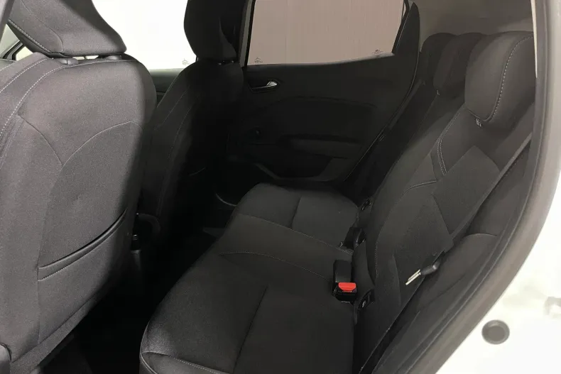 Renault Clio din 2023 cu 70.432 km - oferta REN259077 - foto 11
