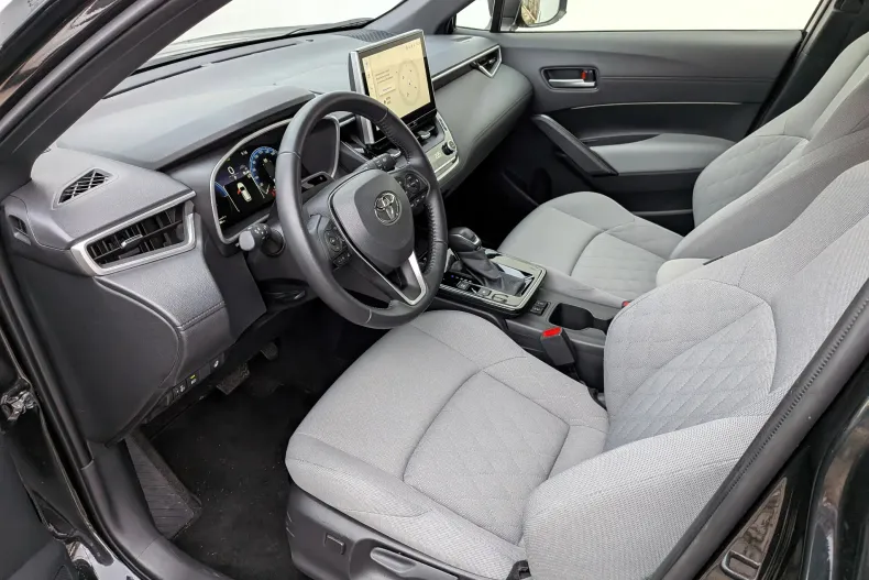 Toyota Corolla Cross din 2026 cu 5.900 km - oferta TOY259088 - foto 13