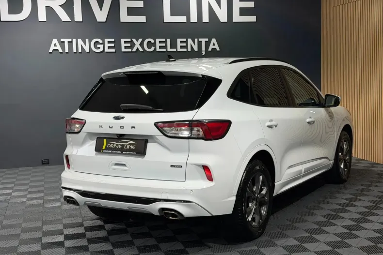 Ford Kuga din 2023 cu 54.370 km - oferta FOR259090 - foto 4