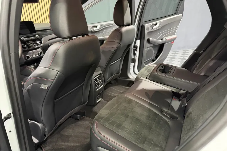 Ford Kuga din 2023 cu 54.370 km - oferta FOR259090 - foto 16