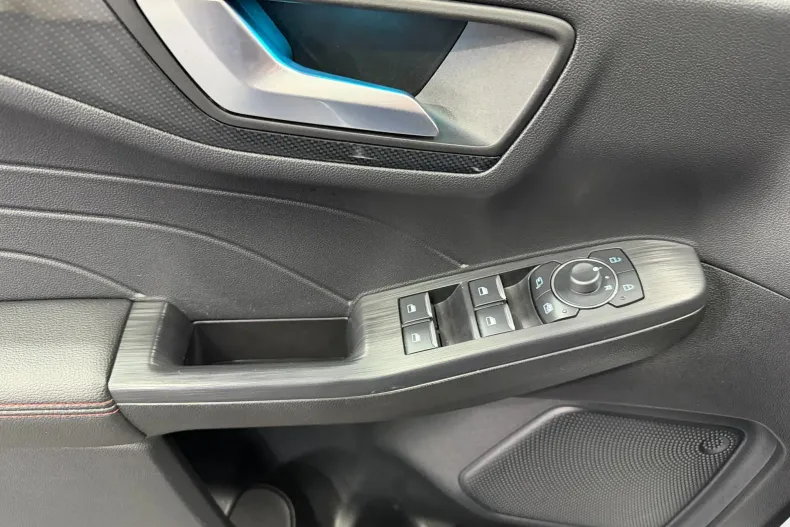 Ford Kuga din 2023 cu 54.370 km - oferta FOR259090 - foto 23