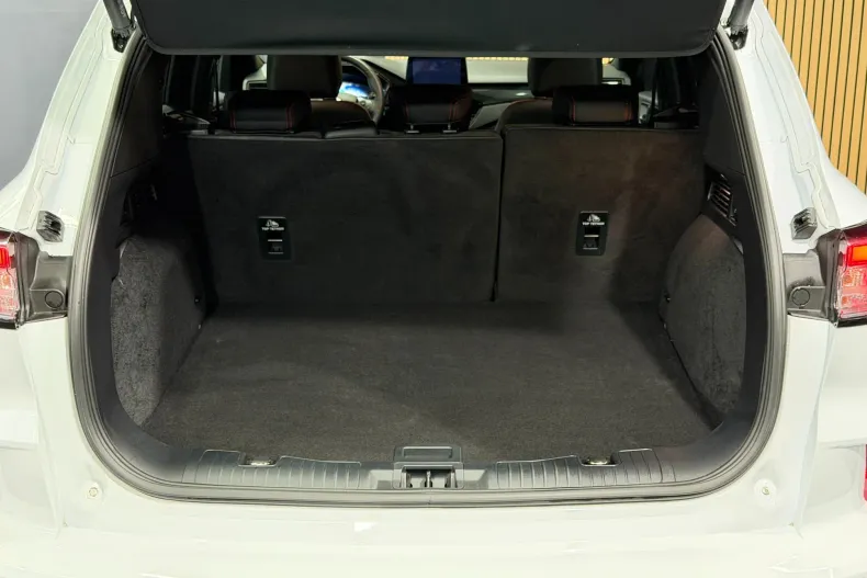 Ford Kuga din 2023 cu 54.370 km - oferta FOR259090 - foto 28