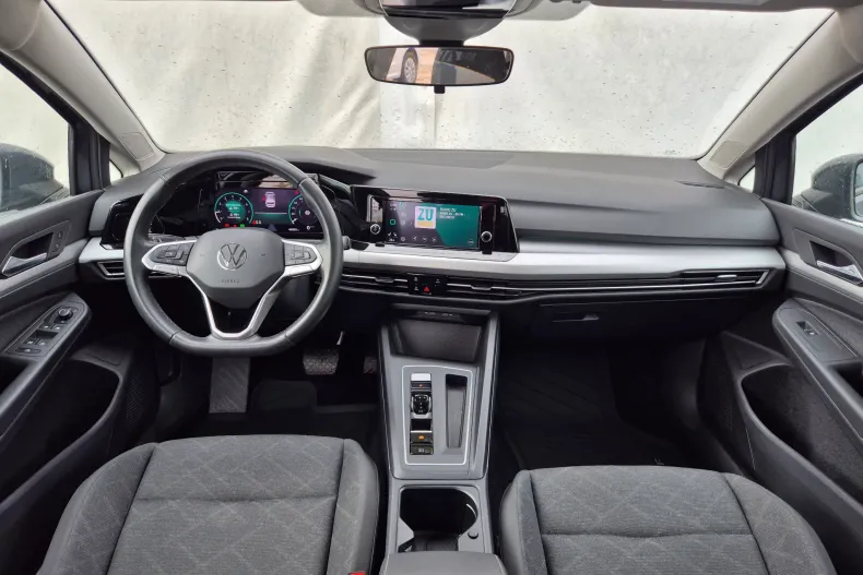 Volkswagen Golf din 2024 cu 40.202 km - oferta VOL259093 - foto 13