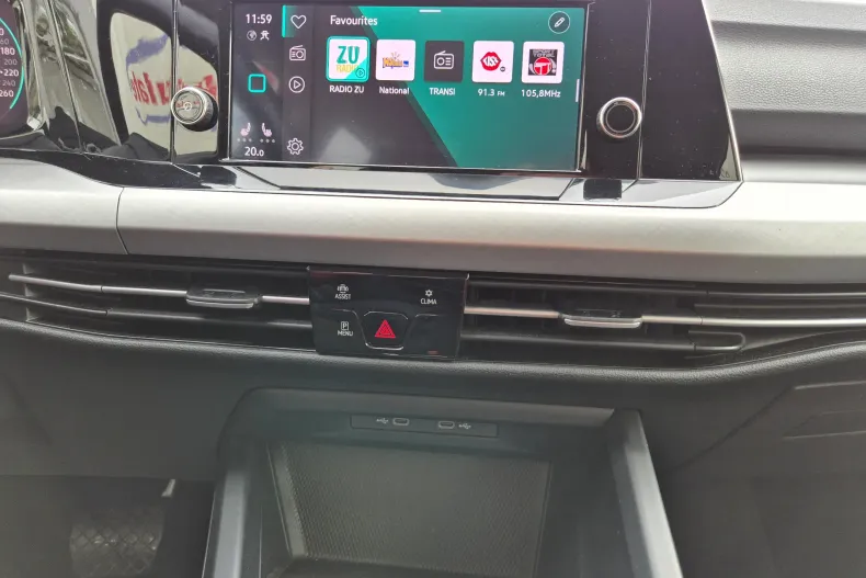 Volkswagen Golf din 2024 cu 40.202 km - oferta VOL259093 - foto 31