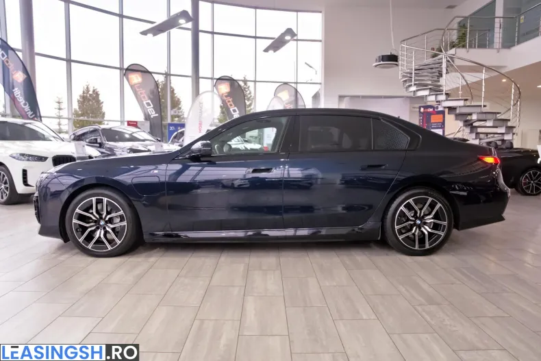 BMW 750e (Seria 7) din 2023 cu 83.069 km - oferta BMW259104 - foto 4