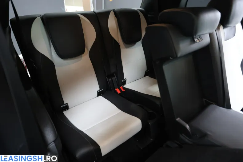Mercedes-Benz GLB 220 (Clasa GLB) din 2021 cu 170.000 km - oferta MER259106 - foto 19