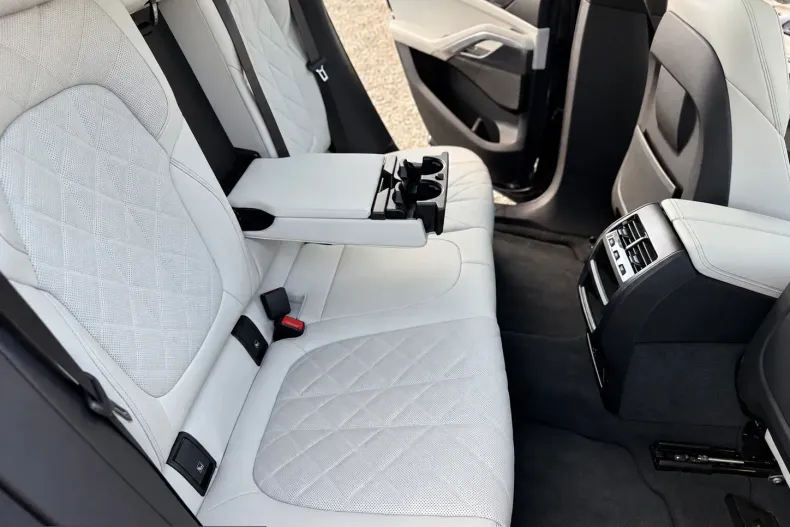 BMW X6 (Seria X) din 2023 cu 165.899 km - oferta BMW259108 - foto 20