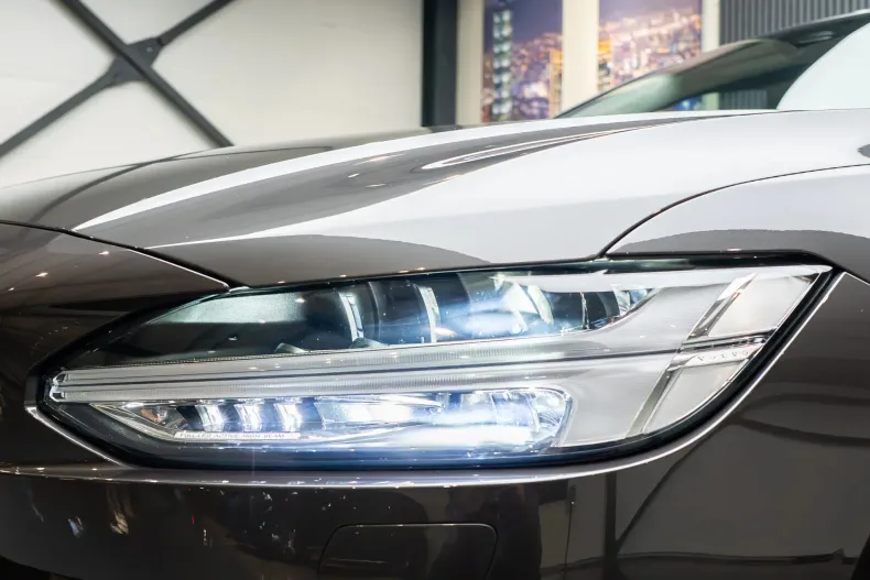 Volvo S90 din 2025 cu 19.200 km - oferta VOL259111 - foto 30