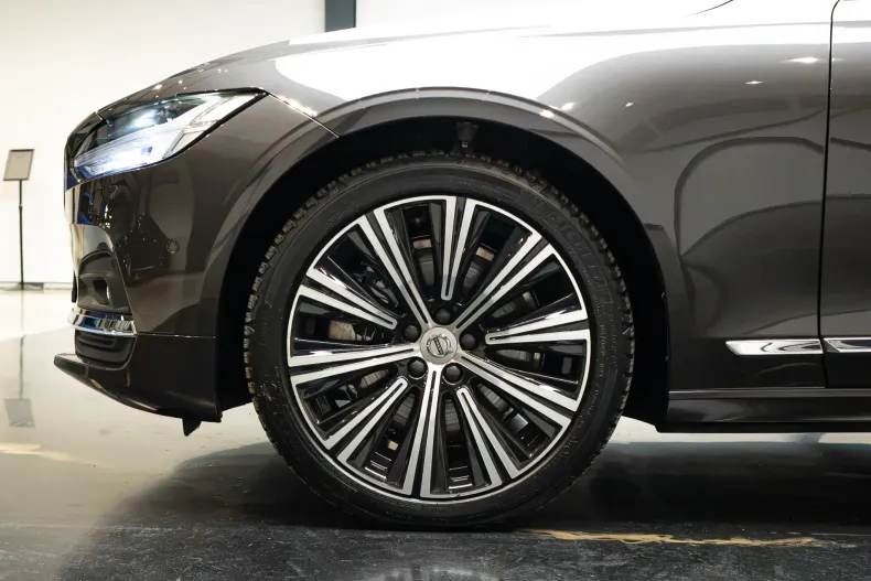 Volvo S90 din 2025 cu 19.200 km - oferta VOL259111 - foto 31