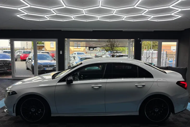 Mercedes-Benz A 200 (Clasa A) din 2022 cu 146.000 km - oferta MER259112 - foto 5