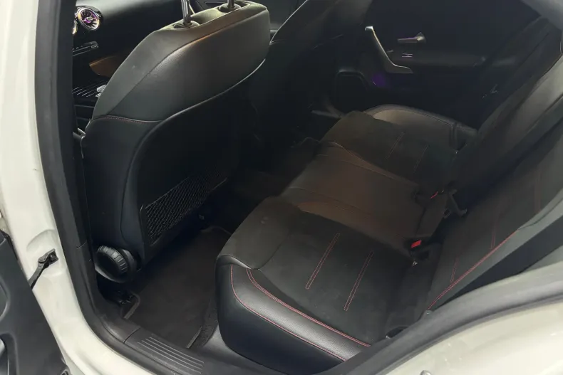 Mercedes-Benz A 200 (Clasa A) din 2022 cu 146.000 km - oferta MER259112 - foto 9
