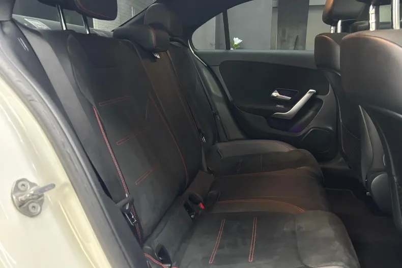 Mercedes-Benz A 200 (Clasa A) din 2022 cu 146.000 km - oferta MER259112 - foto 24