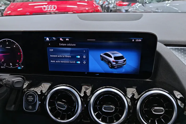 Mercedes-Benz GLA 200 (Clasa GLA) din 2024 cu 118.090 km - oferta MER259126 - foto 14