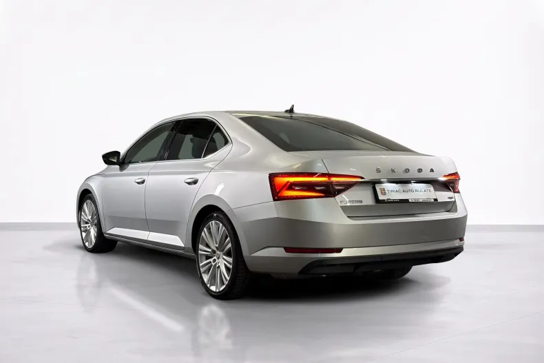 Skoda Superb din 2023 cu 83.633 km - oferta SKO259136 - foto 3
