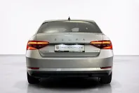 Skoda Superb din 2023 cu 83.633 km - oferta SKO259136 - foto 4