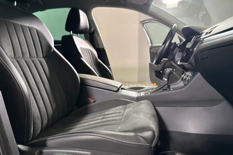 Skoda Superb din 2023 cu 83.633 km - oferta SKO259136 - foto 11