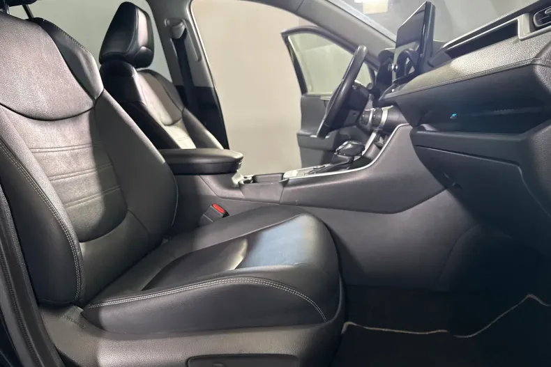 Toyota RAV4 din 2023 cu 69.330 km - oferta TOY259139 - foto 11
