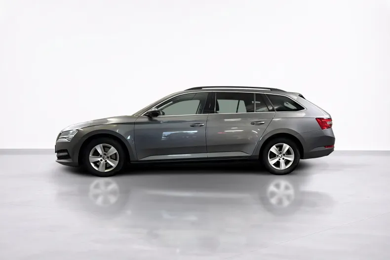 Skoda Superb din 2022 cu 99.544 km - oferta SKO259141 - foto 2