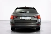 Skoda Superb din 2022 cu 99.544 km - oferta SKO259141 - foto 4