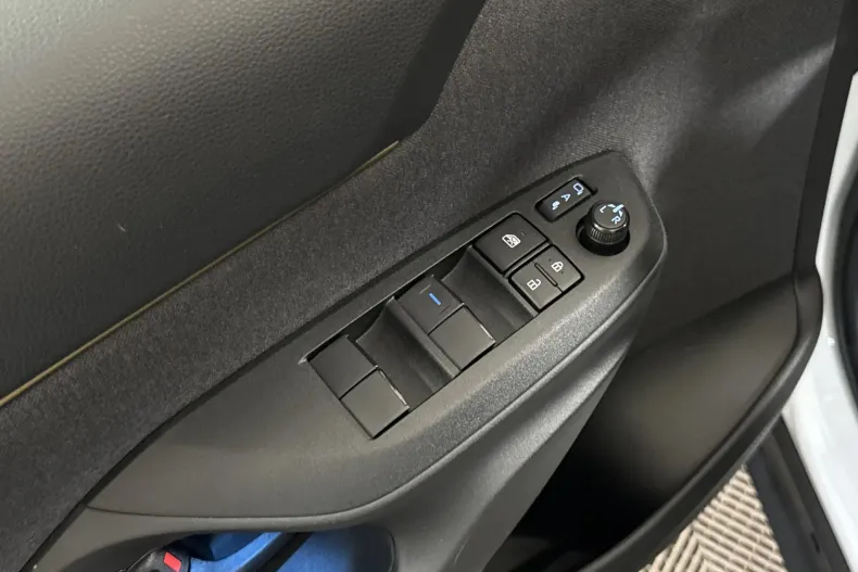 Toyota Yaris Cross din 2022 cu 34.559 km - oferta TOY259145 - foto 14