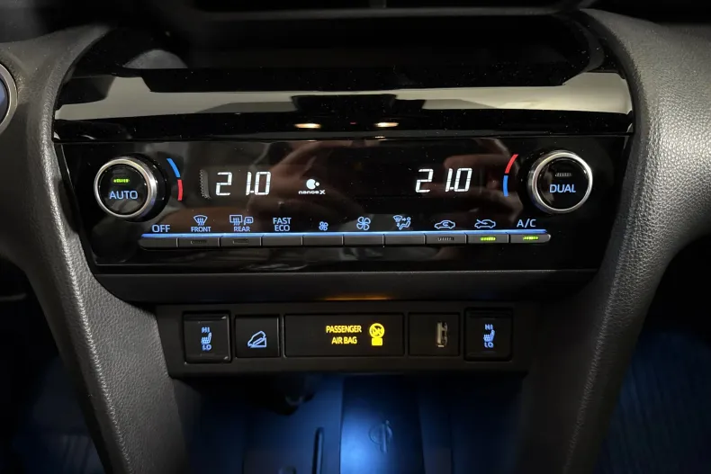 Toyota Yaris Cross din 2022 cu 34.559 km - oferta TOY259145 - foto 18
