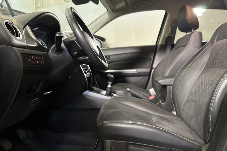 Suzuki Vitara din 2024 cu 35.427 km - oferta SUZ259147 - foto 23