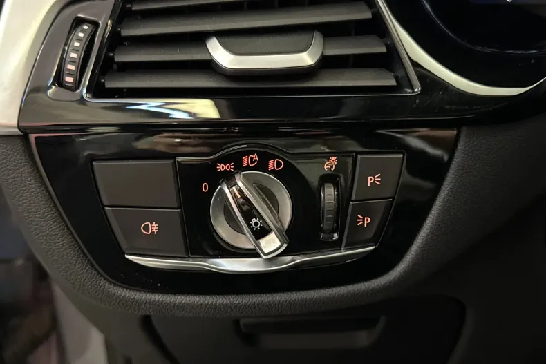 BMW 530 (Seria 5) din 2022 cu 87.694 km - oferta BMW259149 - foto 15