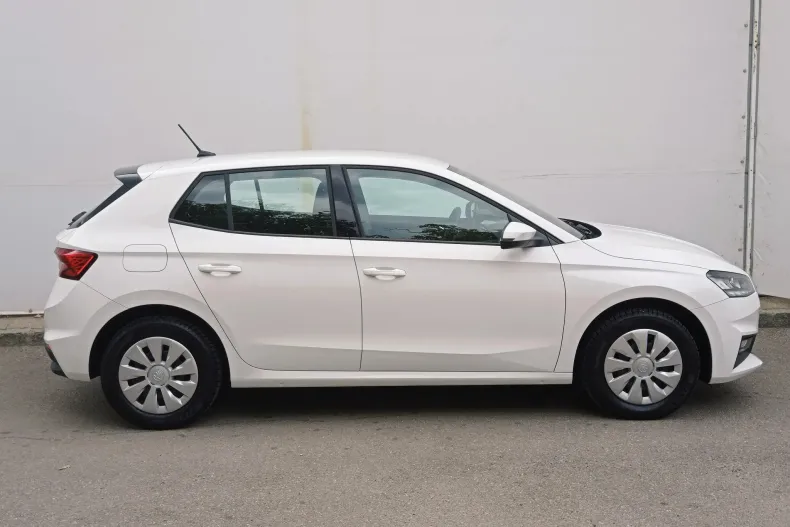 Skoda Fabia din 2025 cu 14.829 km - oferta SKO259160 - foto 11