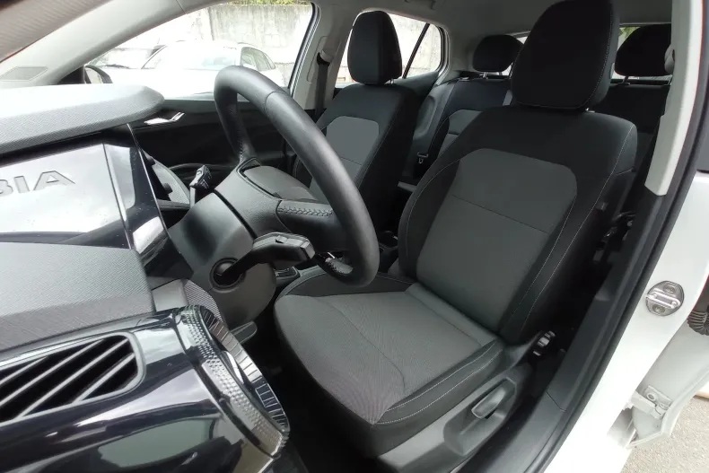Skoda Fabia din 2025 cu 14.829 km - oferta SKO259160 - foto 17