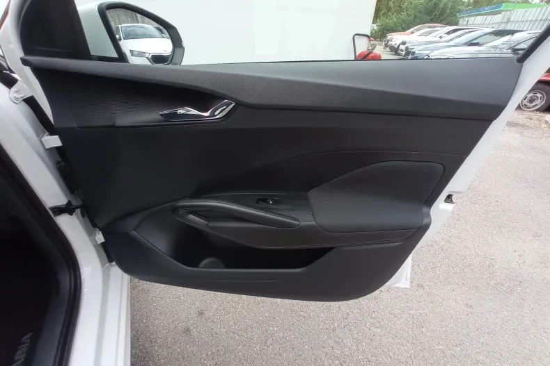 Skoda Fabia din 2025 cu 14.829 km - oferta SKO259160 - foto 23
