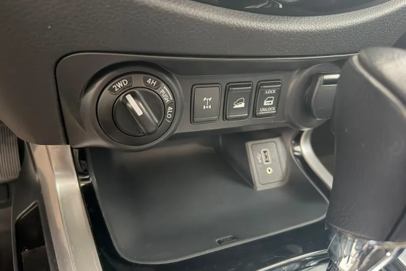 Nissan Navara din 2020 cu 162.260 km - oferta NIS259162 - foto 18