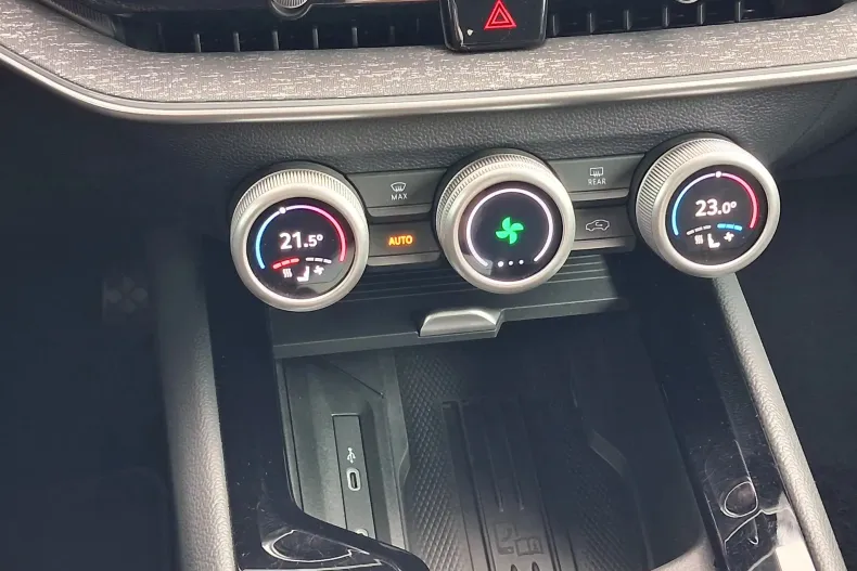 Skoda Superb din 2024 cu 43.662 km - oferta SKO259163 - foto 32
